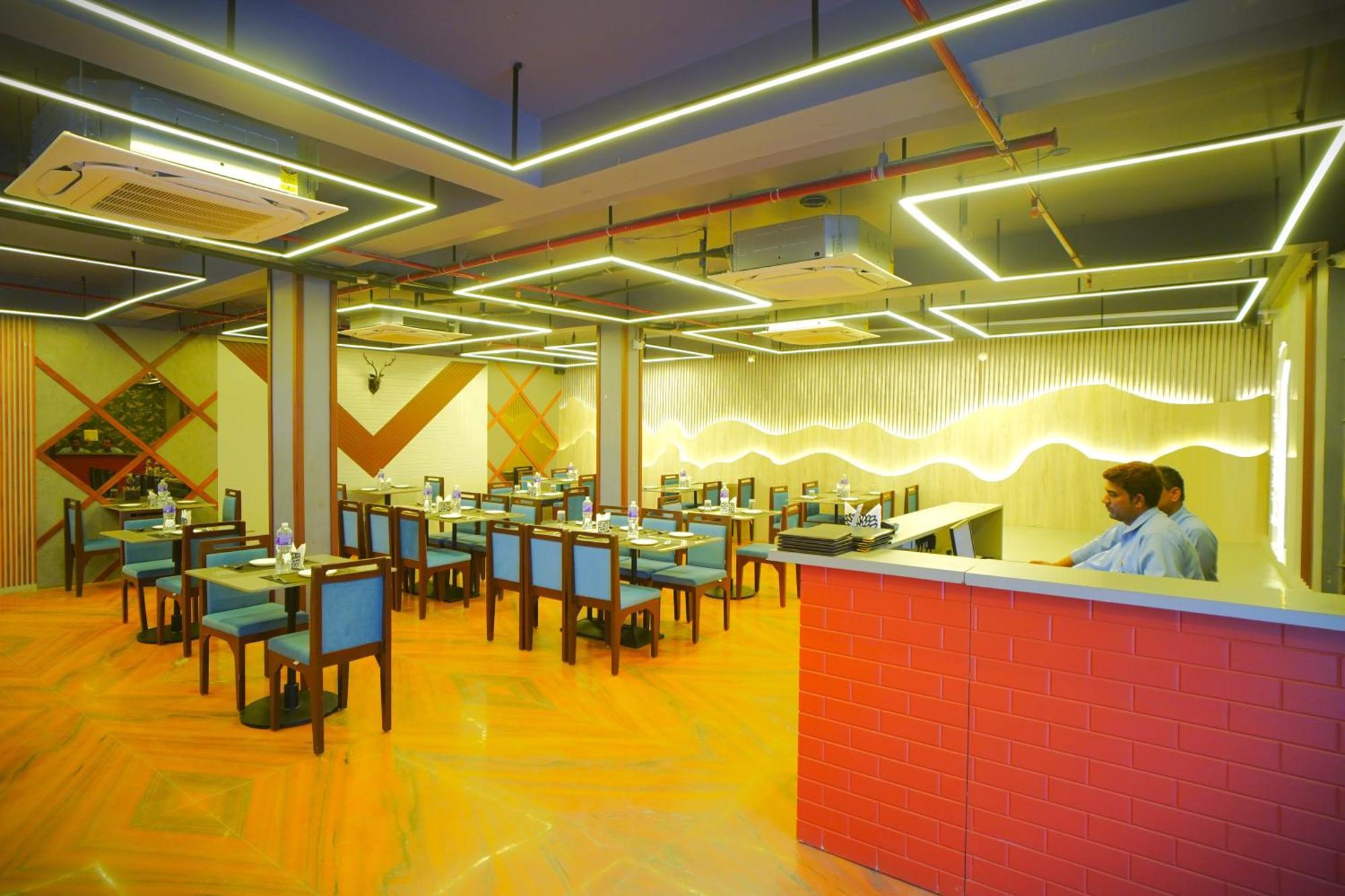Hotel Rama Gorakhpur Buitenkant foto
