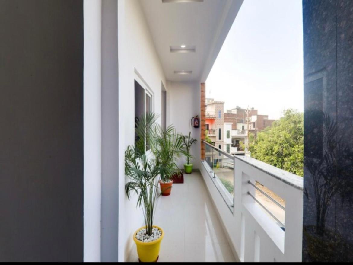 Hotel Rama Gorakhpur Buitenkant foto