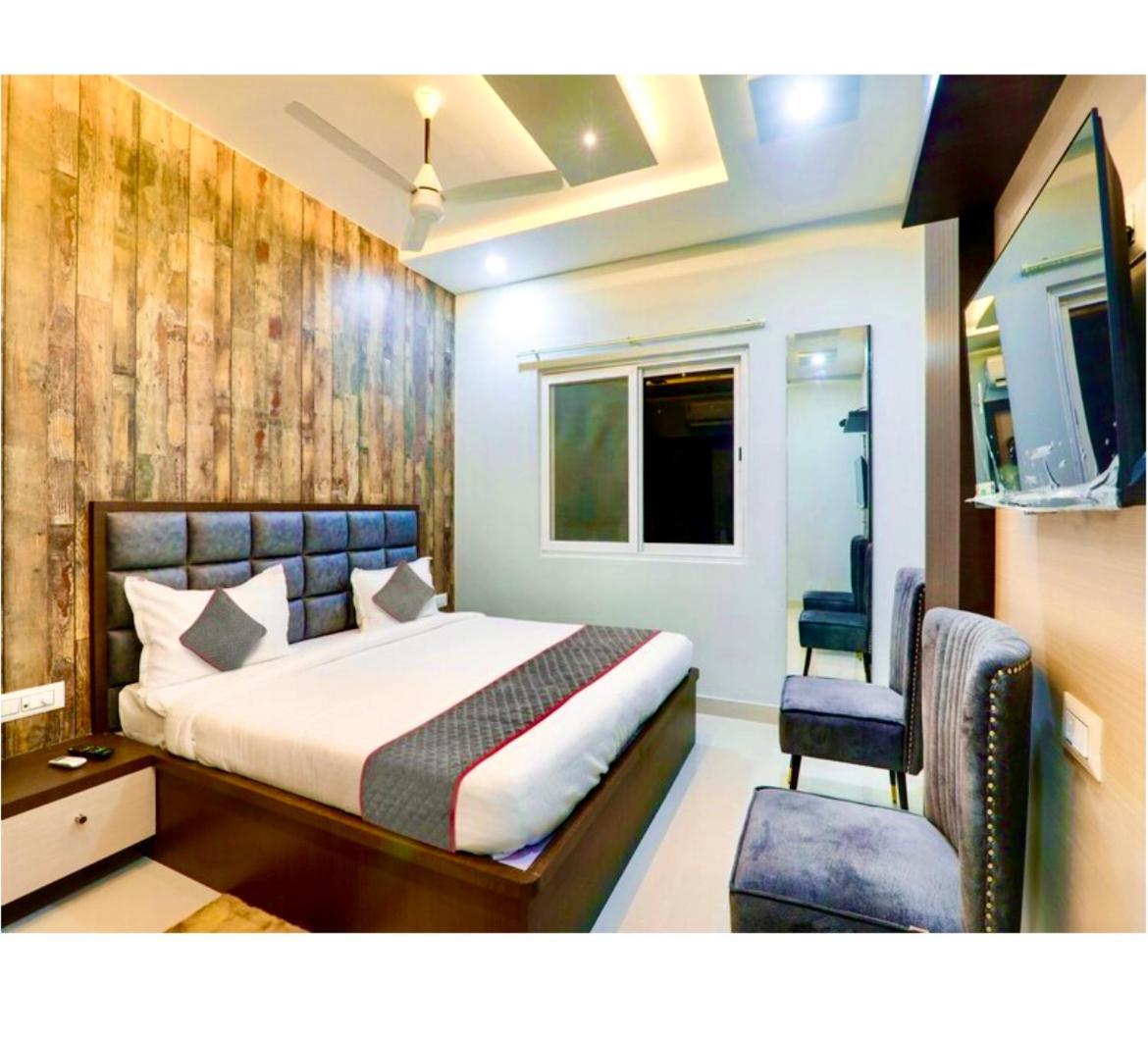 Hotel Rama Gorakhpur Buitenkant foto