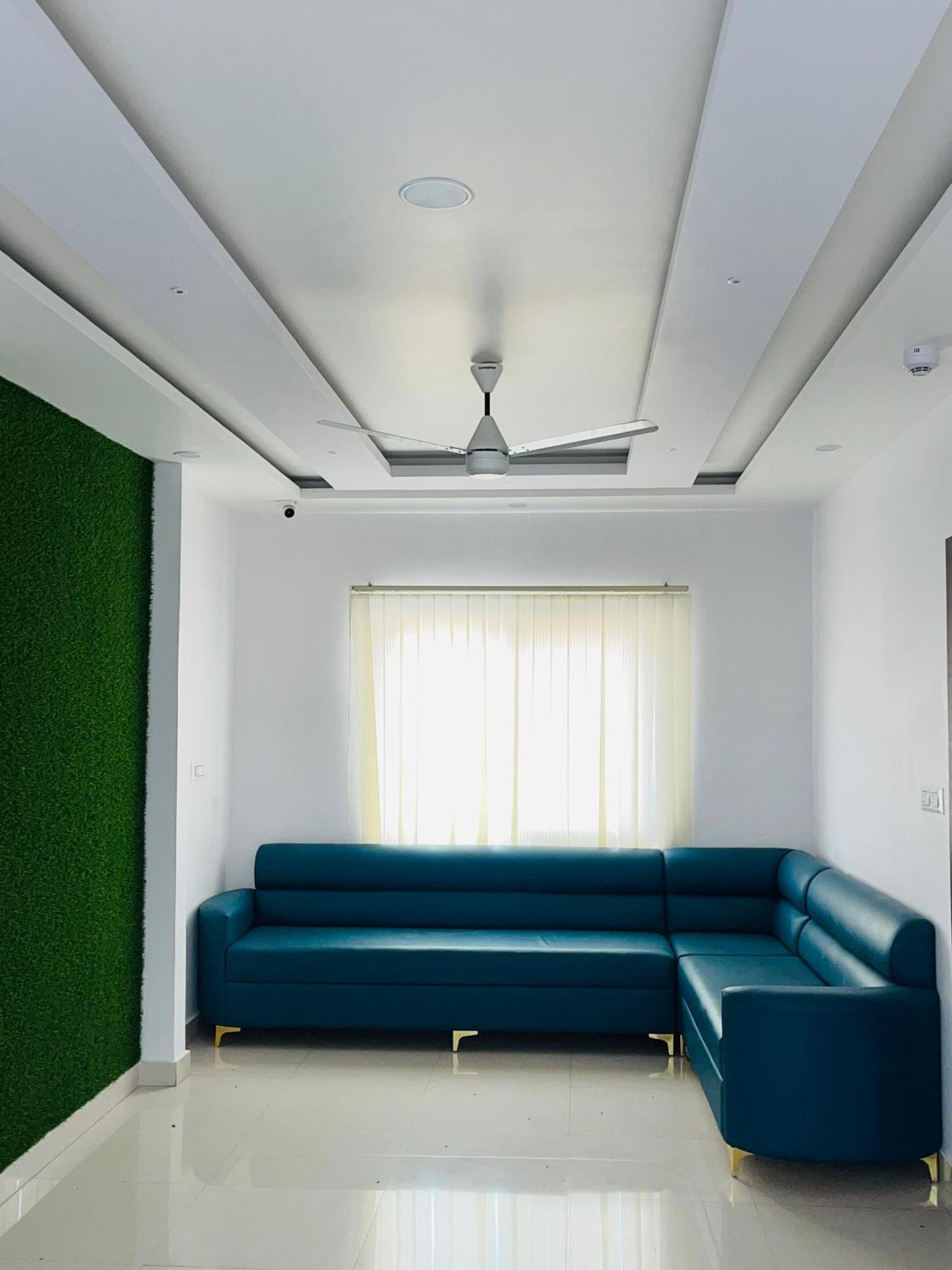 Hotel Rama Gorakhpur Buitenkant foto